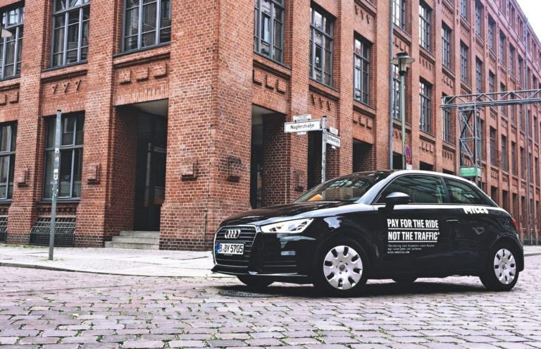 MILES: Darf man das Auto in einer anderen Stadt abstellen?