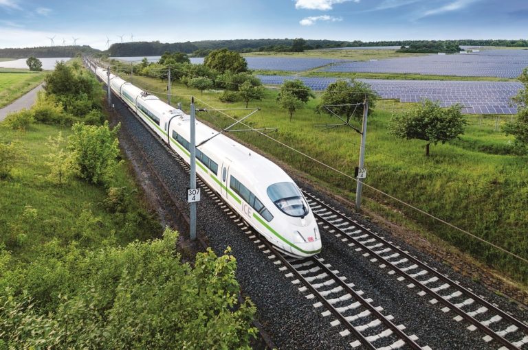 Deutsche Bahn baut Solarpark für eigenen Ökostrom