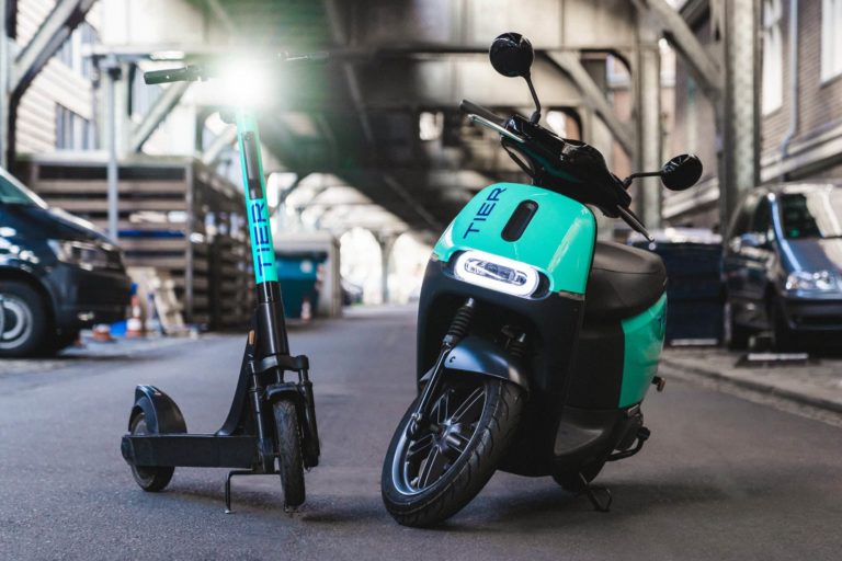 TIER stellt E-Moped-Angebot ein