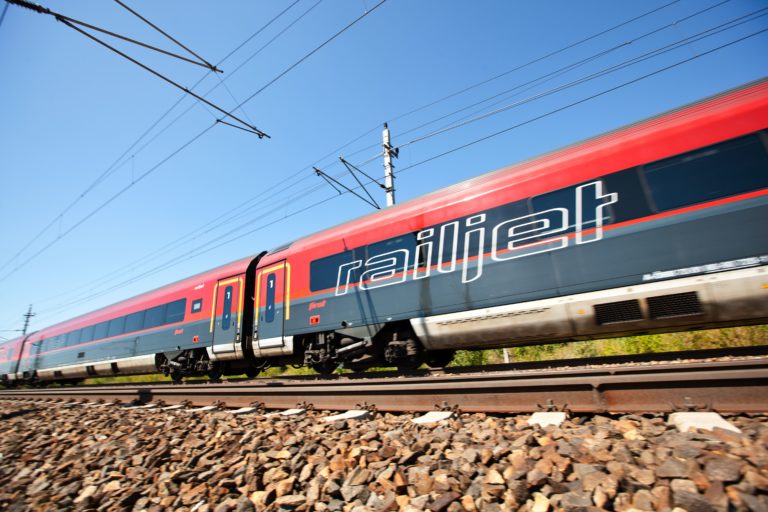 Bahn: Gilt die Zugbindung auch in Österreich?