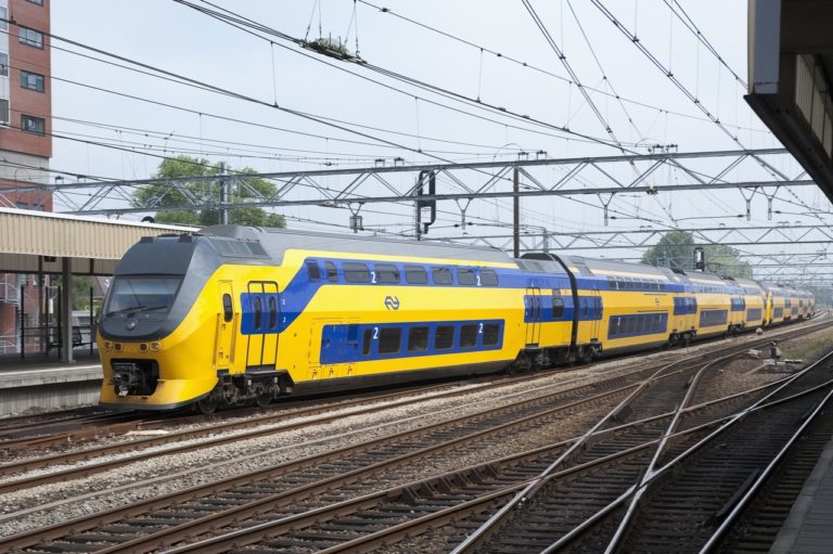 Bahn Gilt die Zugbindung auch in den Niederlanden? drivest.de Bahn Gilt die Zugbindung auch in den Niederlanden? drivest.de