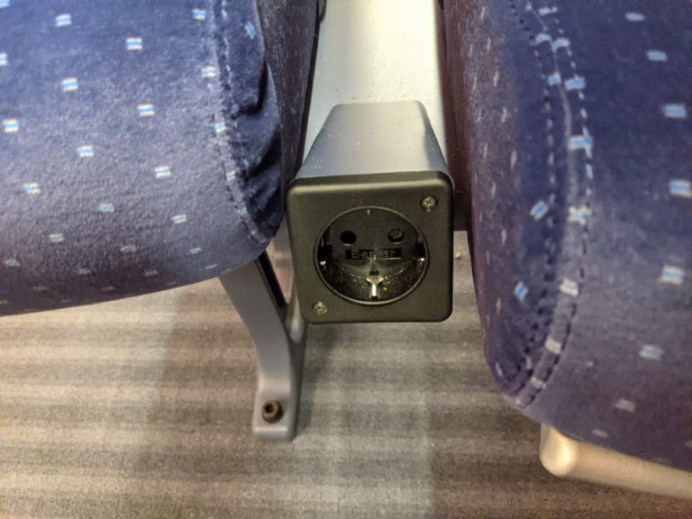 Deutsche Bahn Wo sind im ICE die Steckdosen? drivest.de