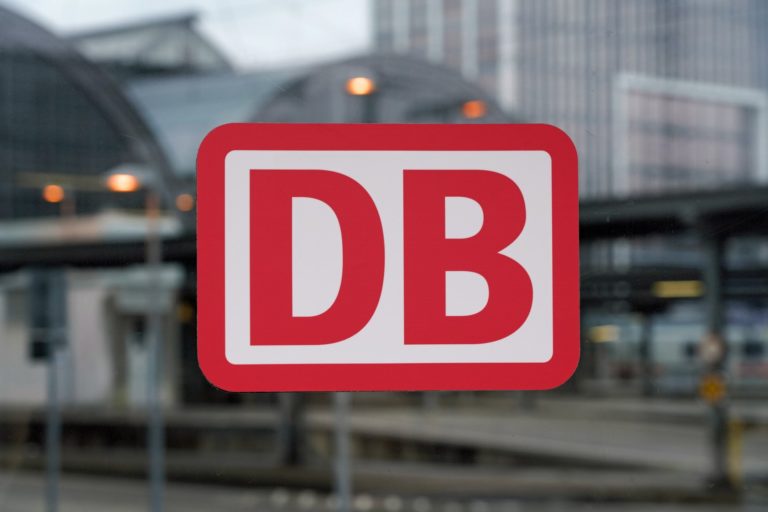 Düsseldorf Hbf: Was kostet ein Schließfach im Bahnhof?