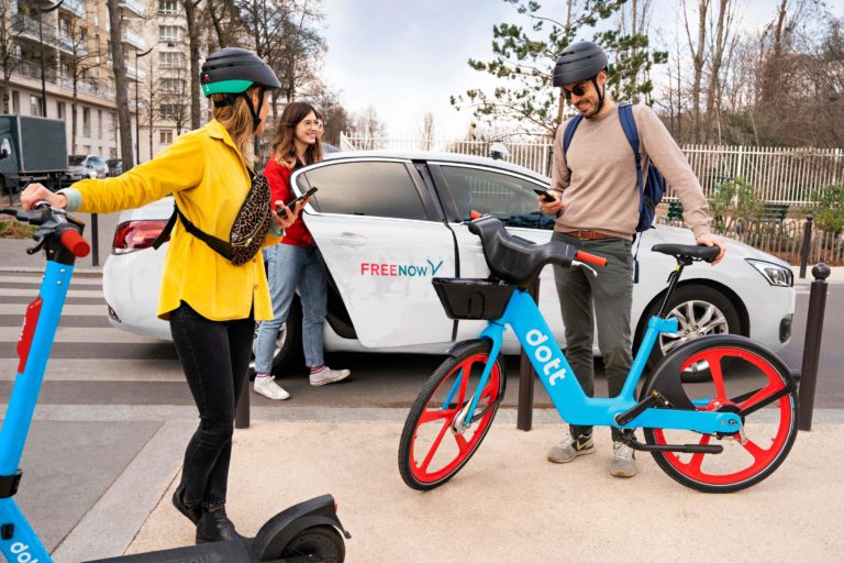FREE NOW startet europaweite Partnerschaft mit Dott
